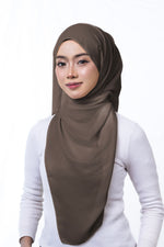 Load image into Gallery viewer, DIYANA IN HICKORY
