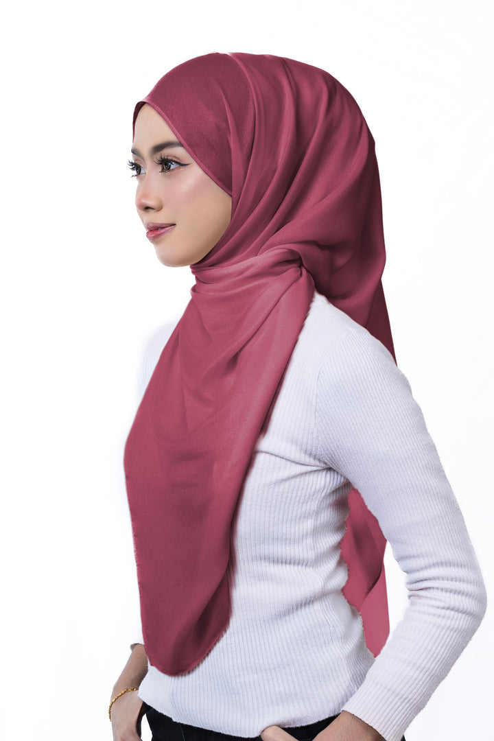 DIYANA IN RUBY