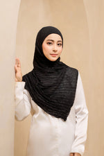 Load image into Gallery viewer, GLITZELLE SQUARE HIJAB
