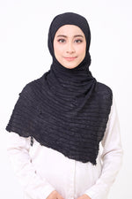 Load image into Gallery viewer, GLITZELLE SQUARE HIJAB
